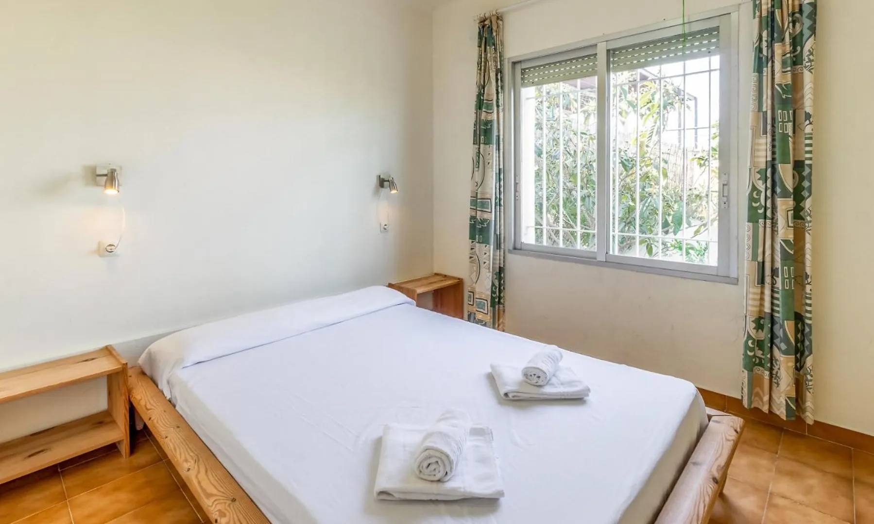 Super Fener 93 Atico Con Terraza Y Vistas Apartment Girona Spain